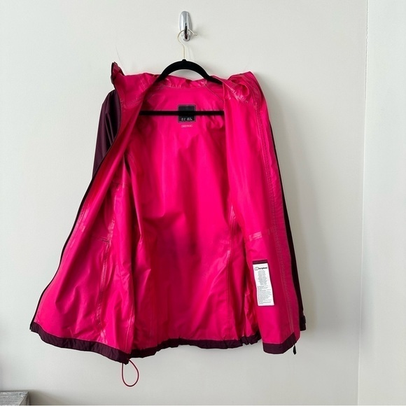 Berghaus-Womens Light Trek Hydroshell Jacket in Maroon/Burgundy - Picture 3 of 15